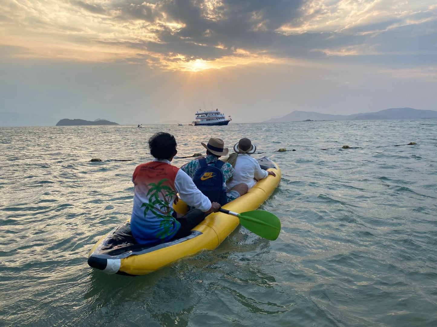 普吉岛 泰国 詹姆斯邦德岛（攀牙湾）大船之旅（60座） 