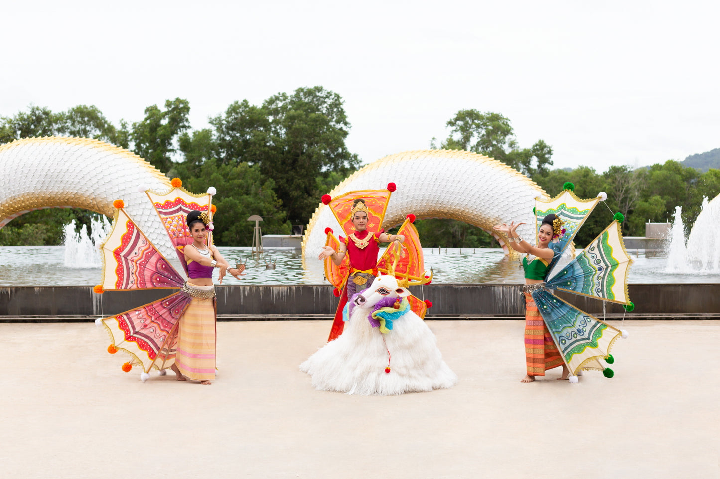 Phuket Siam Niramit Show + Dinner Buffet + Thai folk vllage