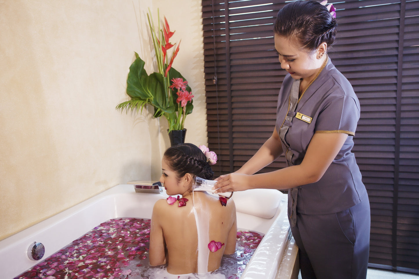 Phuket Thailand Best massage Deflora SPA Massage (Patong Beach)